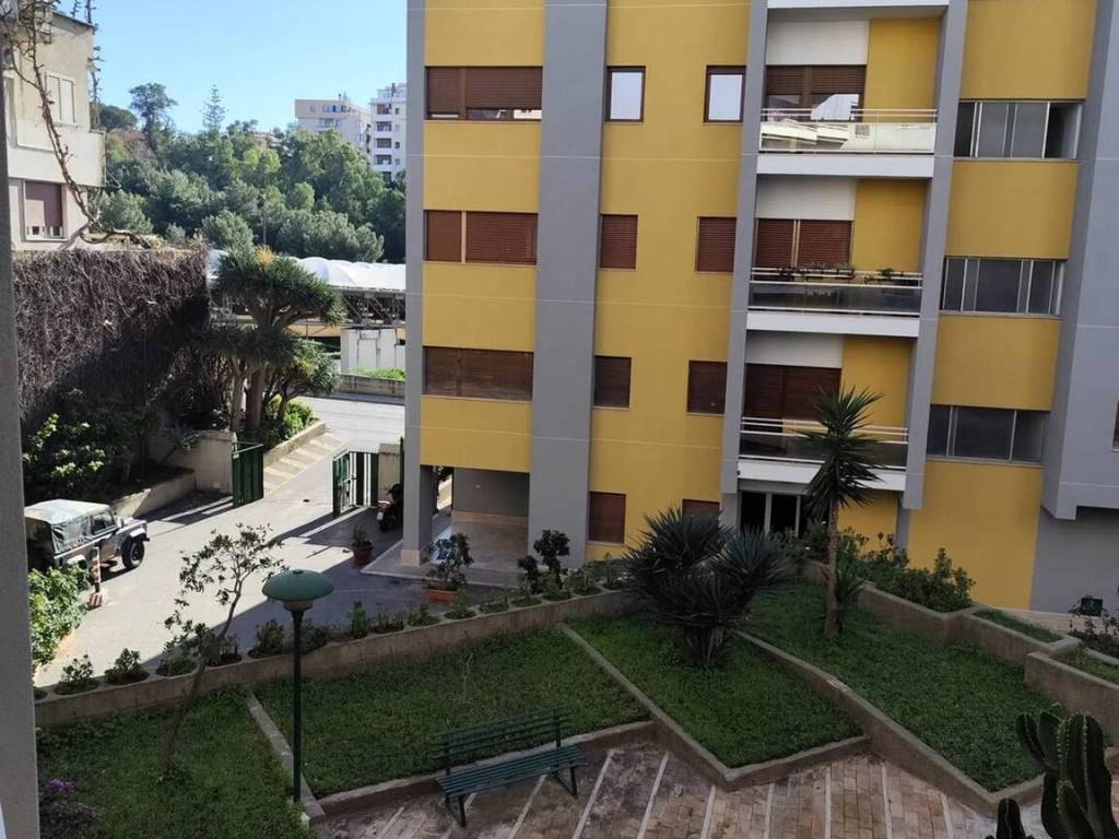 Appartamento a Reggio calabria in Via Fortunato Licandro, 13 - Foto 3
