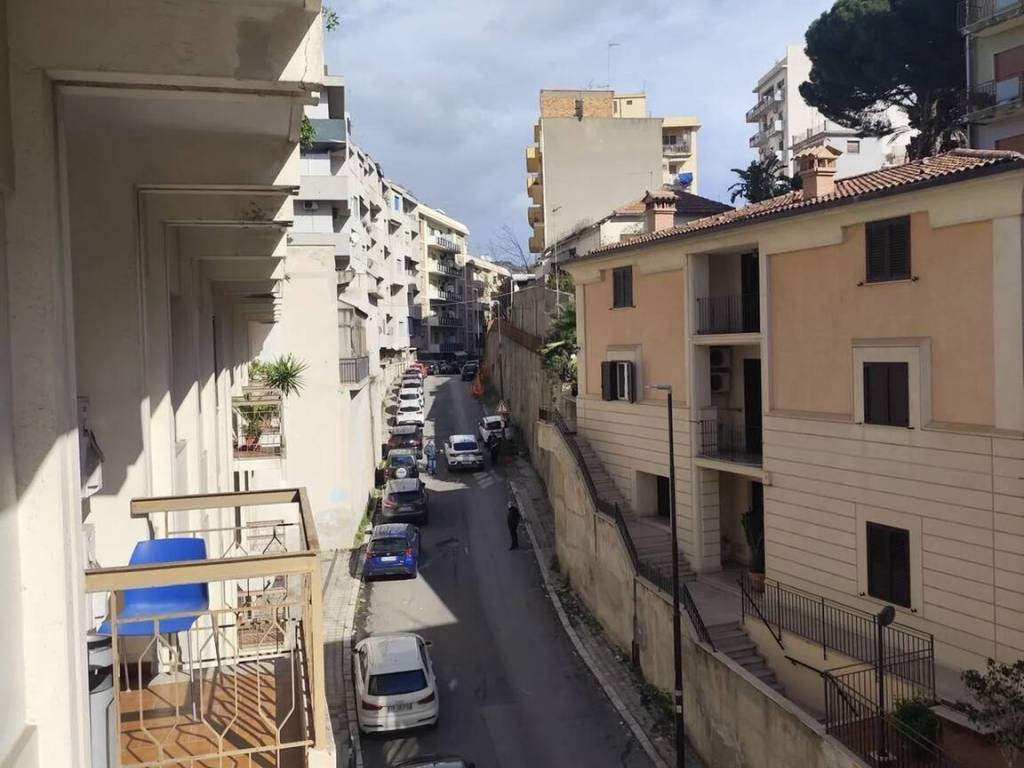 Appartamento a Reggio calabria in Via Santa Lucia Al Parco, 11 - Foto 2