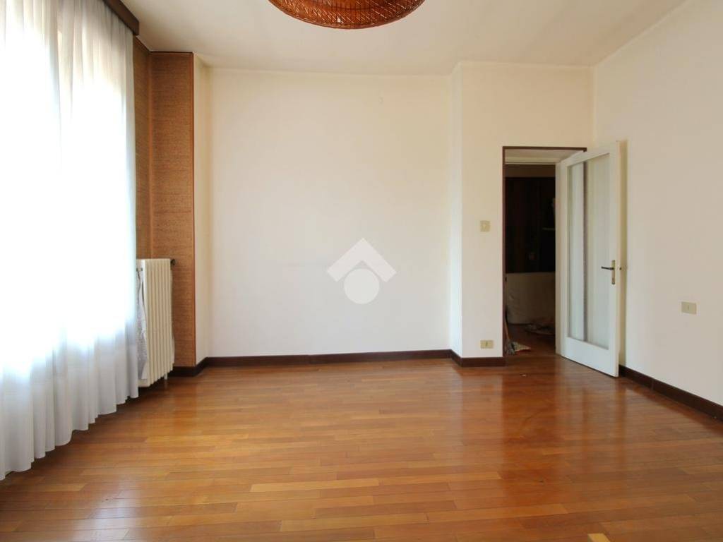 Appartamento a Valdagno in Via Viale Wolfgang Amadeus Mozart, 3 - Foto 2