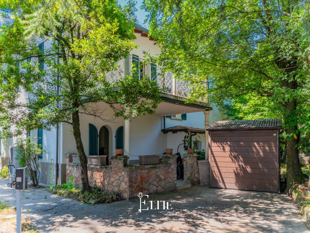 Villa a Sesto calende in Via Vittorio Veneto - Foto 4
