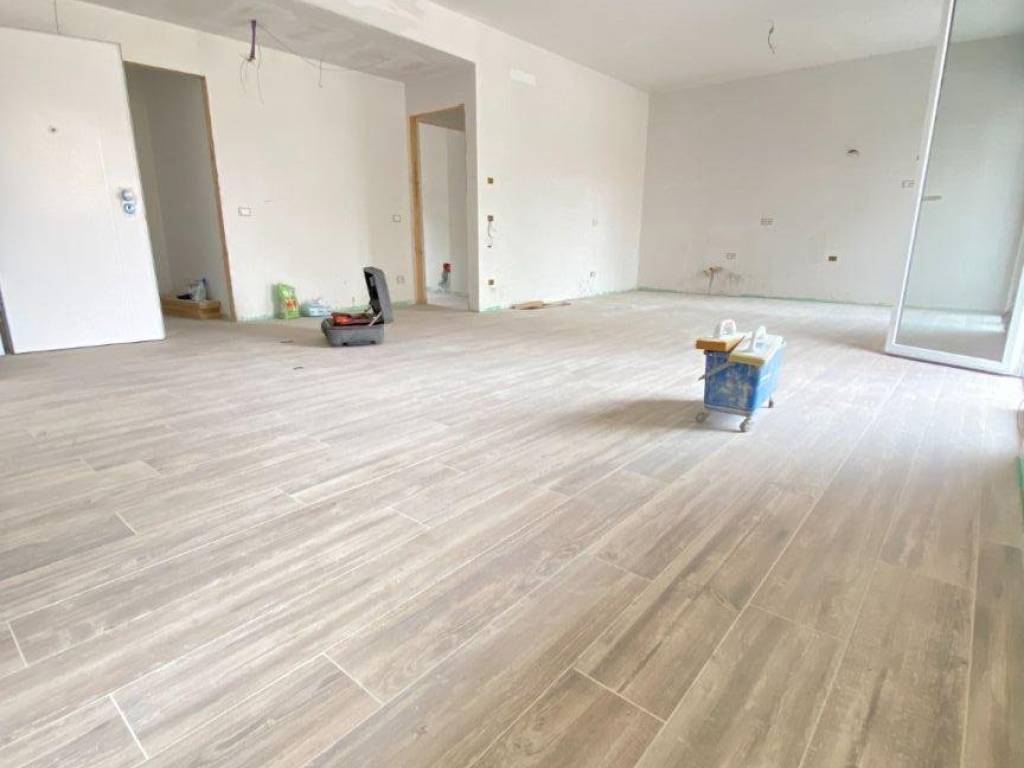 Appartamento a Galliate in Viale Camillo Benso di Cavour, 86 - Foto 4