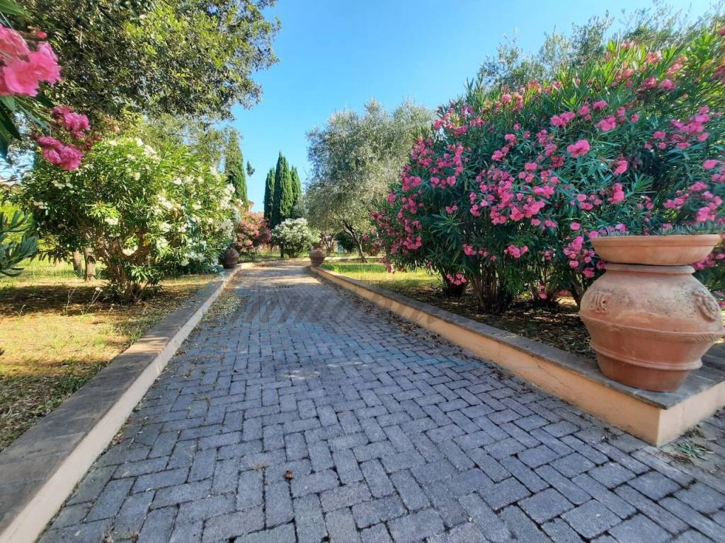 Villa a Cecina in Via Sin le Noble - Foto 3