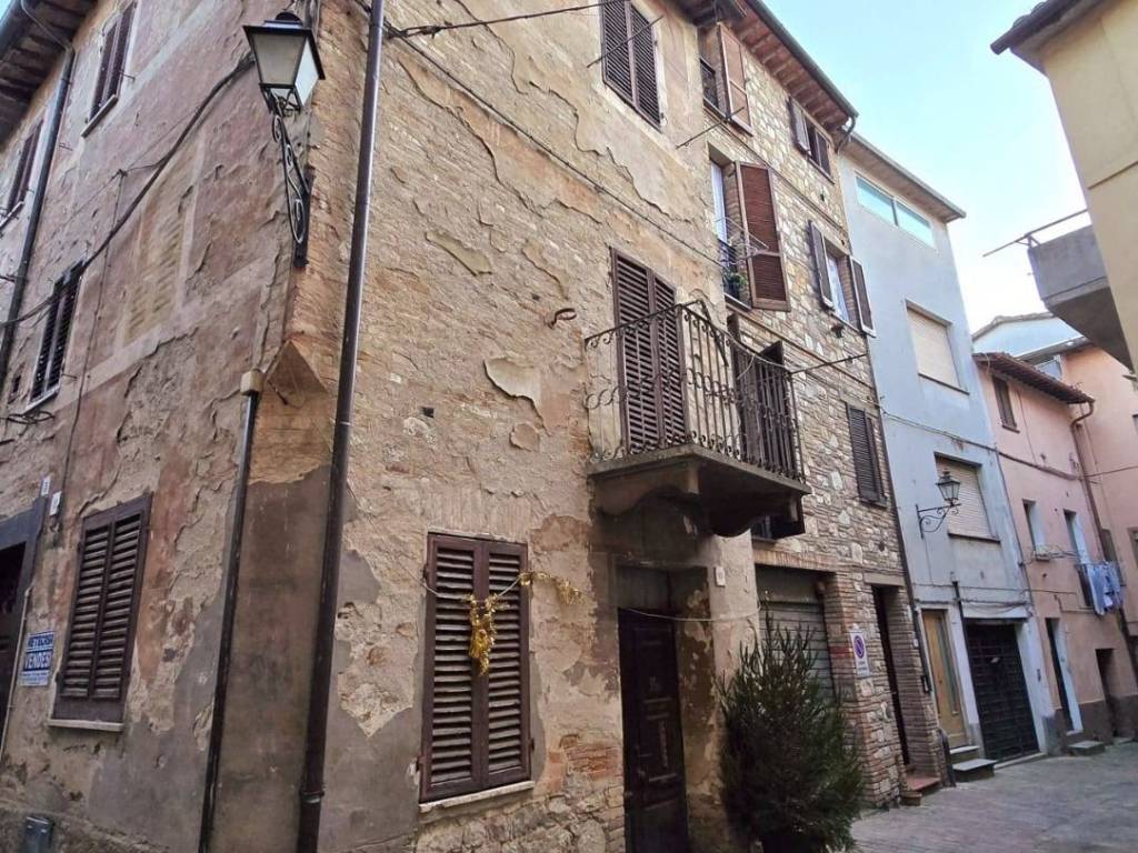 Casa indipendente a Marsciano in Via Trieste, 17 - Foto 2