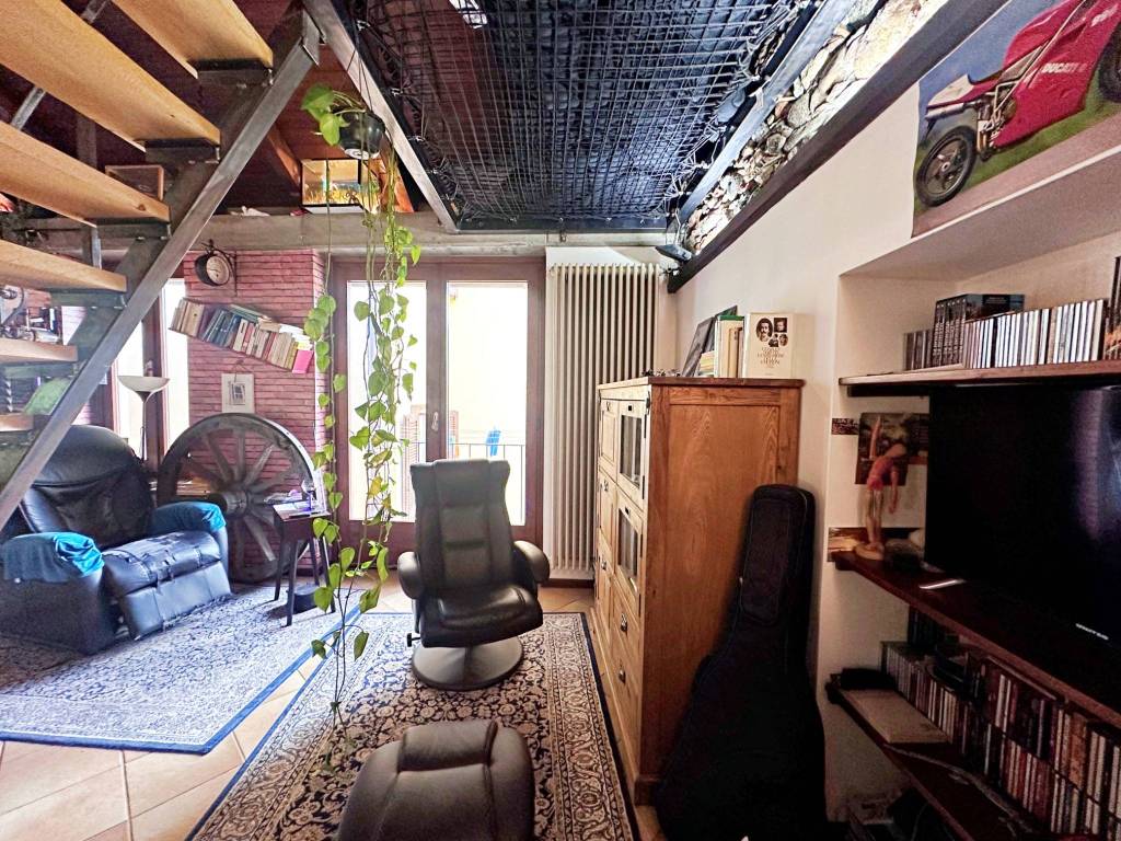 Casa indipendente a Verbania in Vicolo Sant'Antonio, 8 - Foto 2