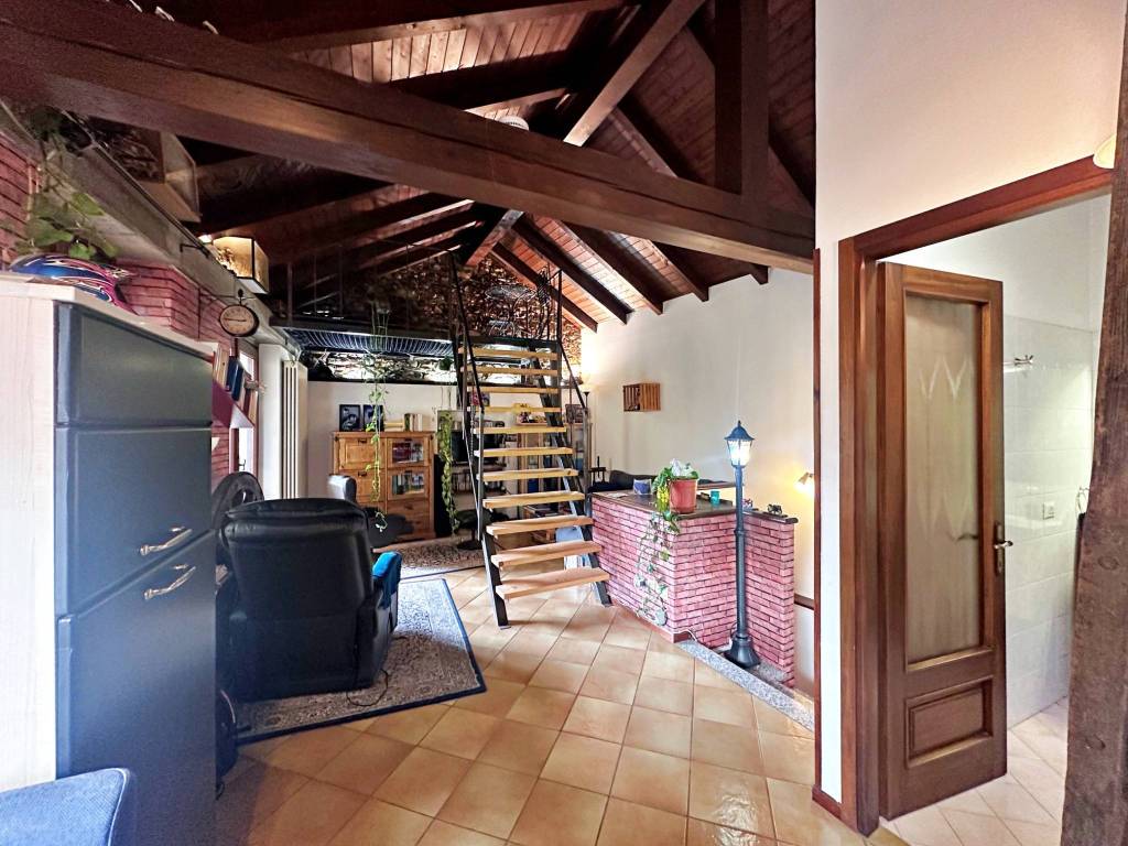 Casa indipendente a Verbania in Vicolo Sant'Antonio, 8 - Foto 4