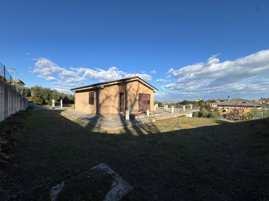 Casa indipendente a Fermo in via Osvaldo Licini - Foto 4