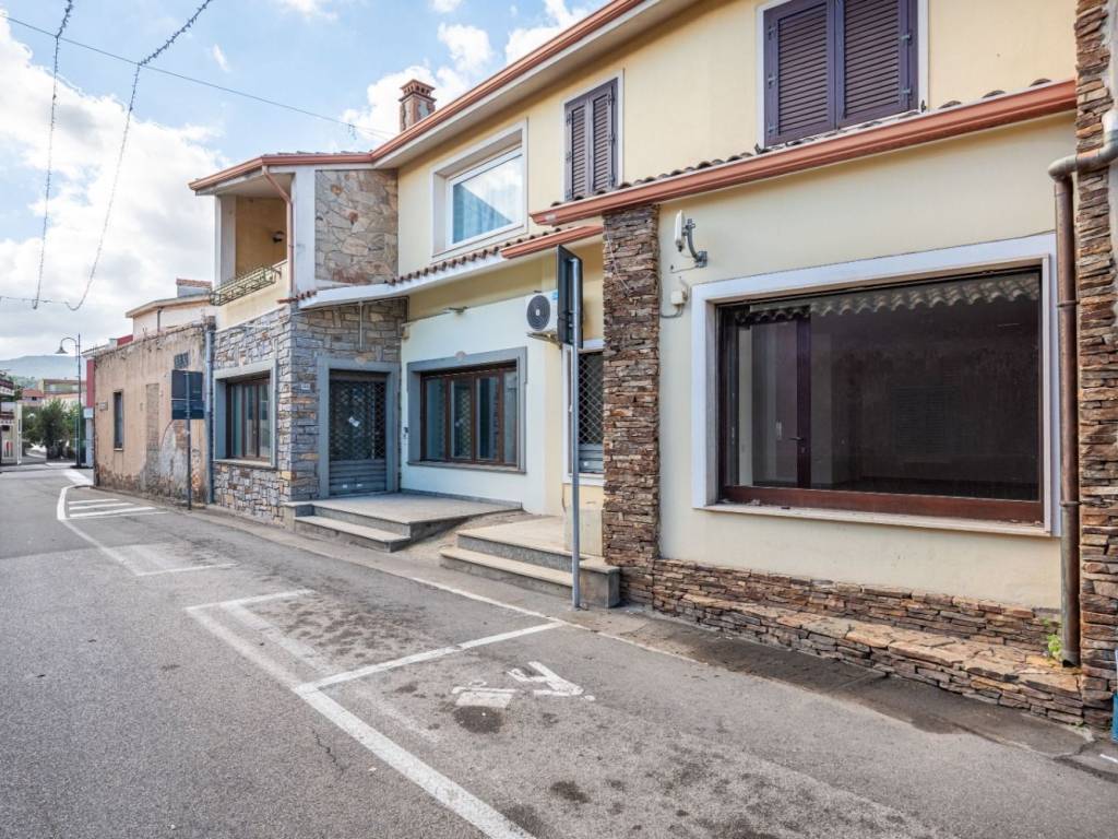 Immobile a Capoterra in via gramsci 122 capoterra - Foto 2