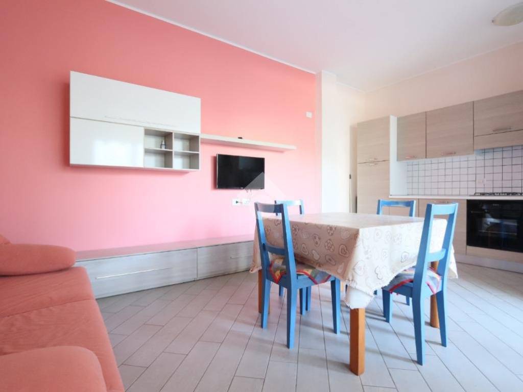 Appartamento a Alba adriatica in Via Olimpica, 11 - Foto 2