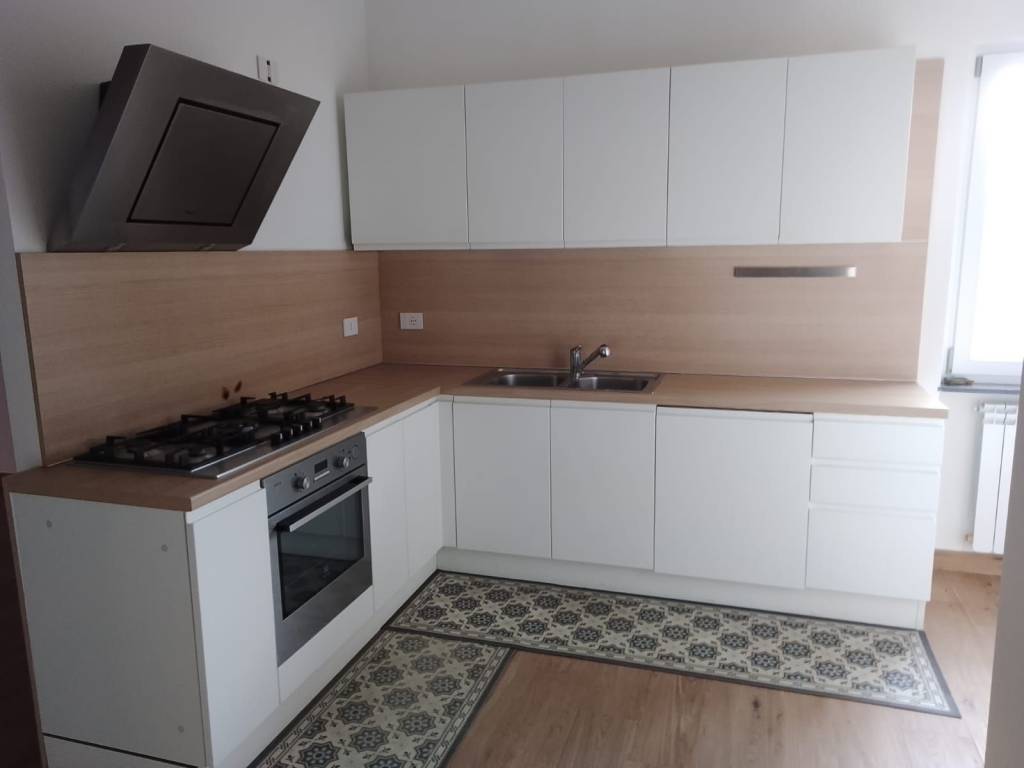 Appartamento a Caserta in Via Francesco Ricciardi - Foto 2