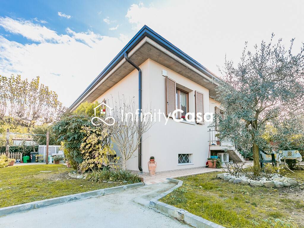 Villa a Peschiera del garda in Via Bergamini - Foto 3