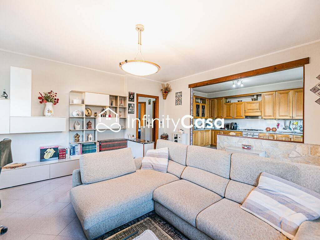 Villa a Peschiera del garda in Via Bergamini - Foto 4