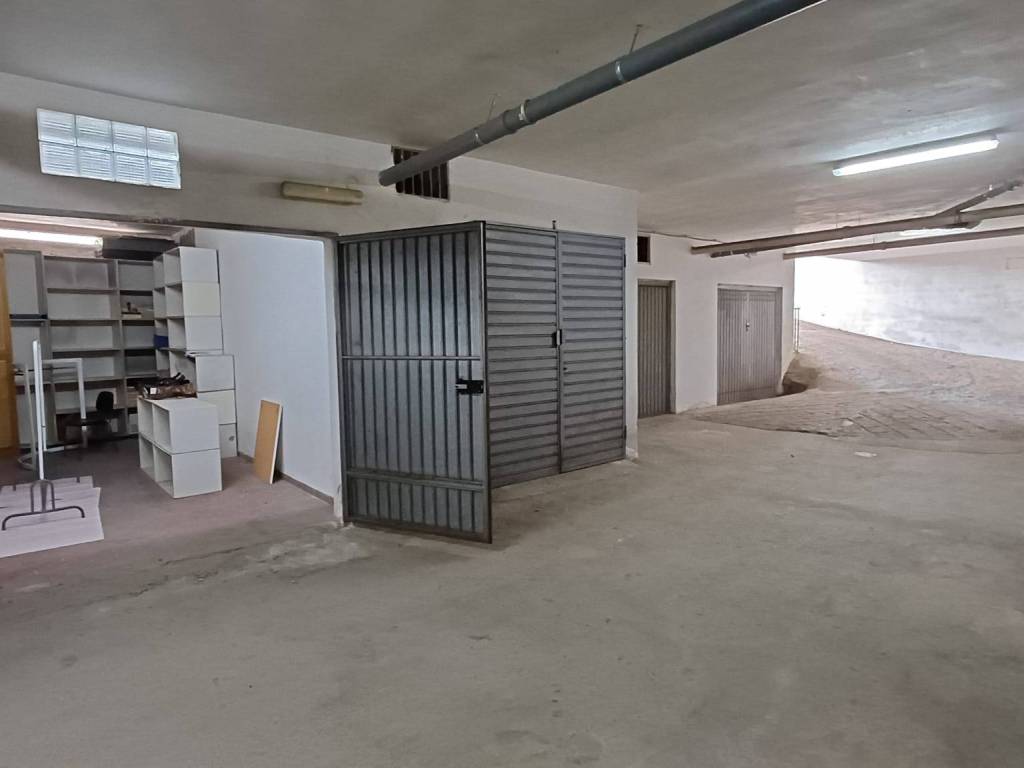 Box / garage a Francavilla fontana in Via Mulini - Foto 3