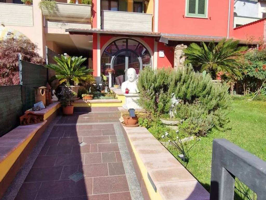 Villa a Trezzano rosa in Via Dante Alighieri, 14 - Foto 3