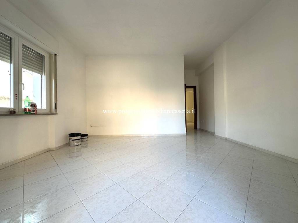 Appartamento a San nicola la strada in Via 4 Novembre - Foto 2