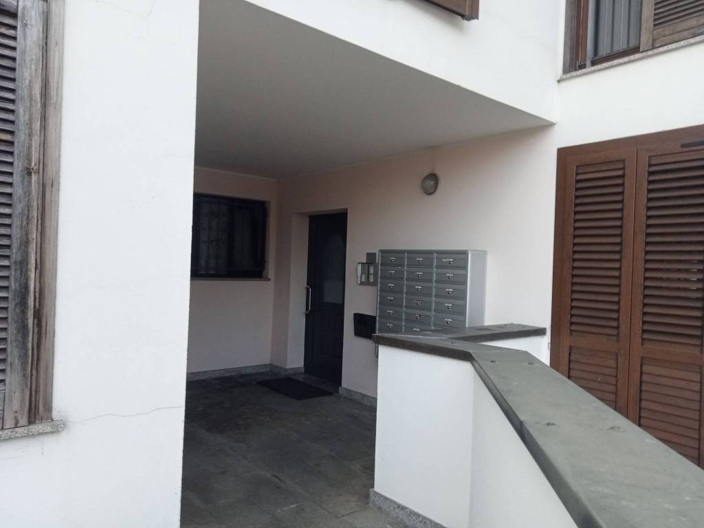 Appartamento a Besozzo in Via G. Rebuschini, 50 - Foto 2