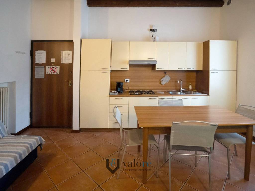 Appartamento a Verona in Via Tombetta, 90 - Foto 5