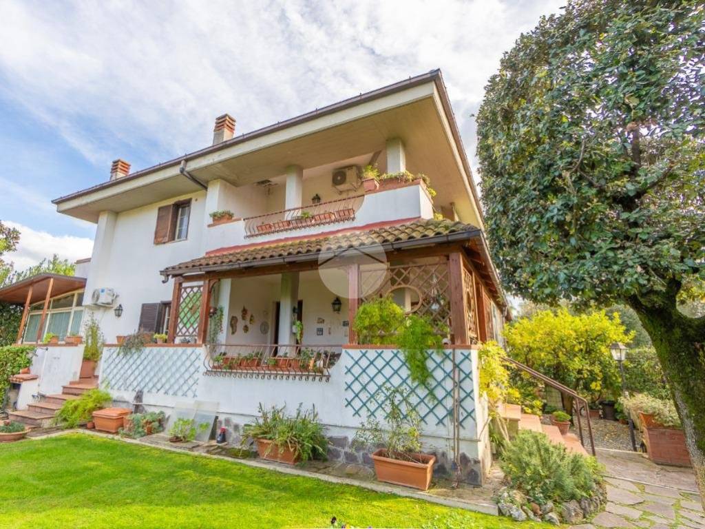 Villa a Guidonia montecelio in Via del Grande Carro, 6 - Foto 2