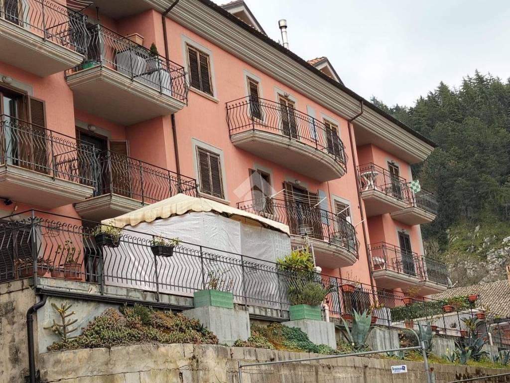 Appartamento a Salza irpina in VIA S.S. Appia 7 bis, 8 - Foto 2