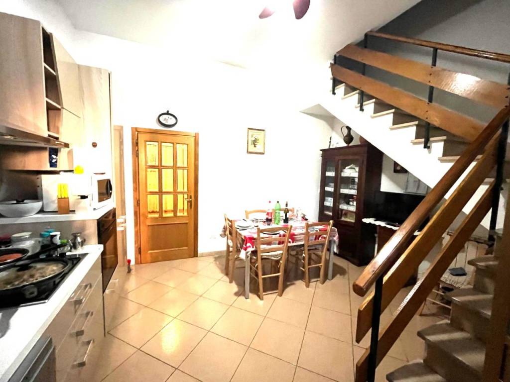 Casa indipendente a Campi bisenzio in Via dei Platani - Foto 5