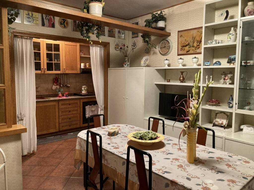 Appartamento a Campi bisenzio in Via Veneto - Foto 4
