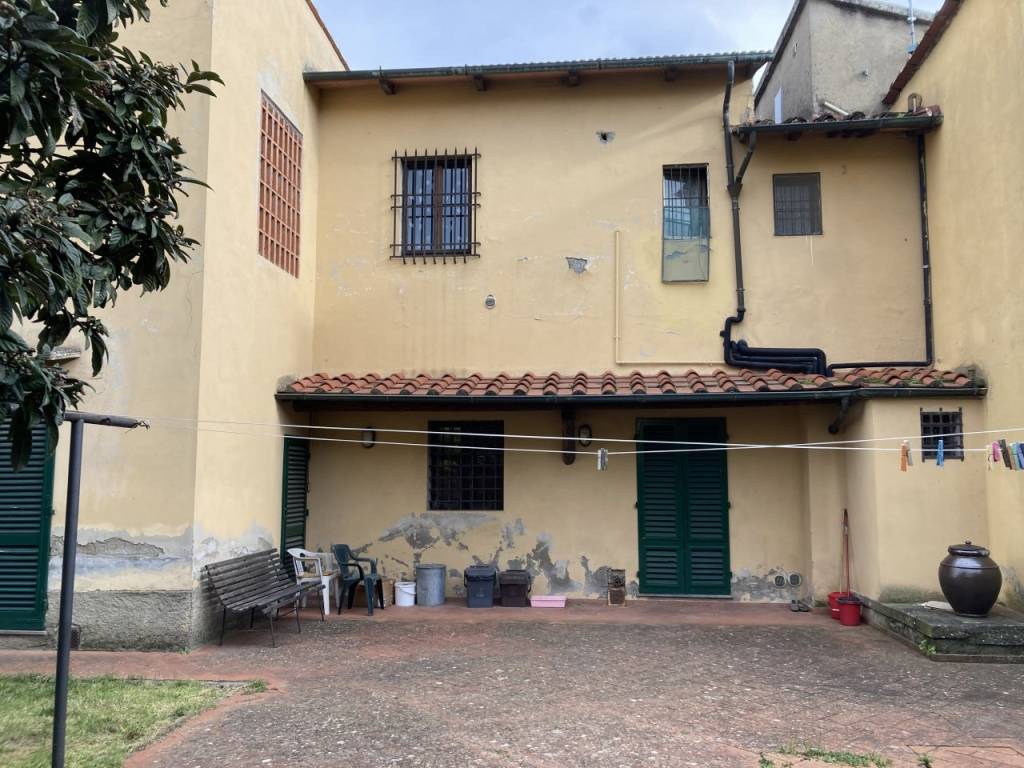 Villa a Campi bisenzio in via Pistoiese - Foto 3