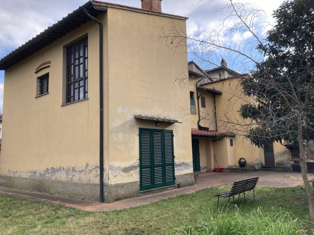 Villa a Campi bisenzio in via Pistoiese - Foto 4