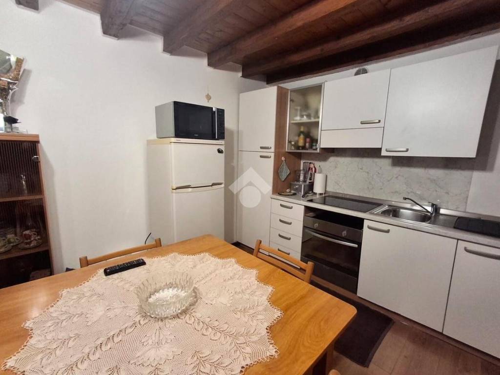 Appartamento a Caprino veronese in Via Mazzini, 1 - Foto 3