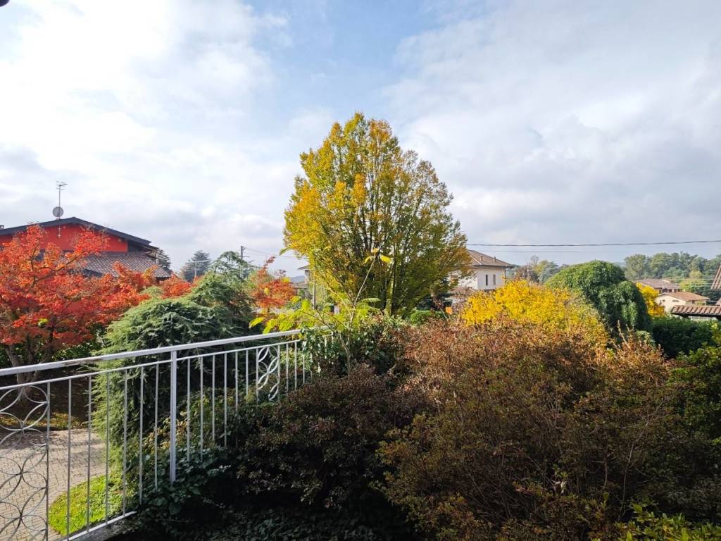 Villa a Castronno in Via Gioacchino Rossini, 4 - Foto 3