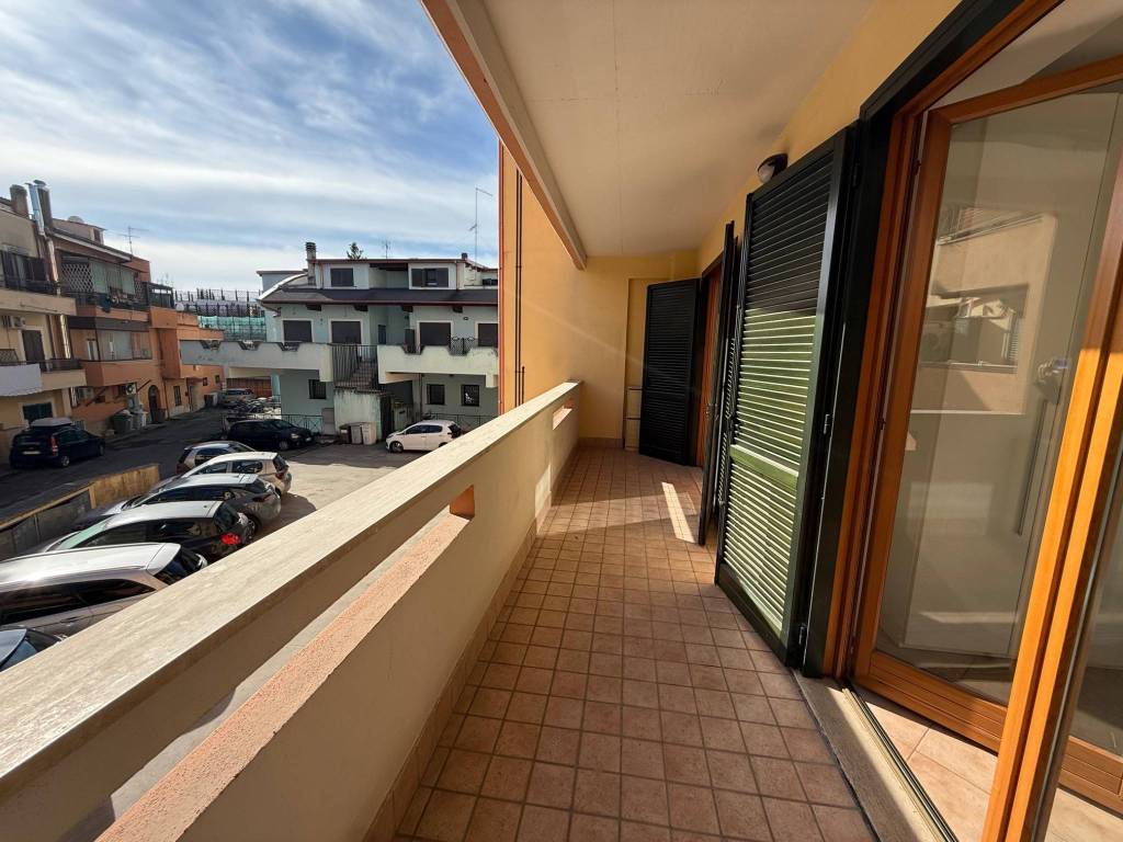 Appartamento a Guidonia montecelio in Via Giuliano Montelucci, 9 - Foto 3