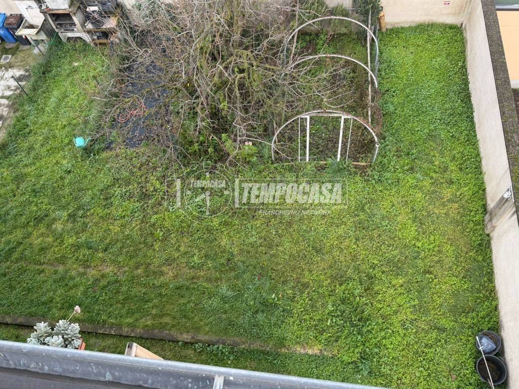 Attico / mansarda a Bareggio in Via Michelangelo Buonarroti 15 - Foto 4