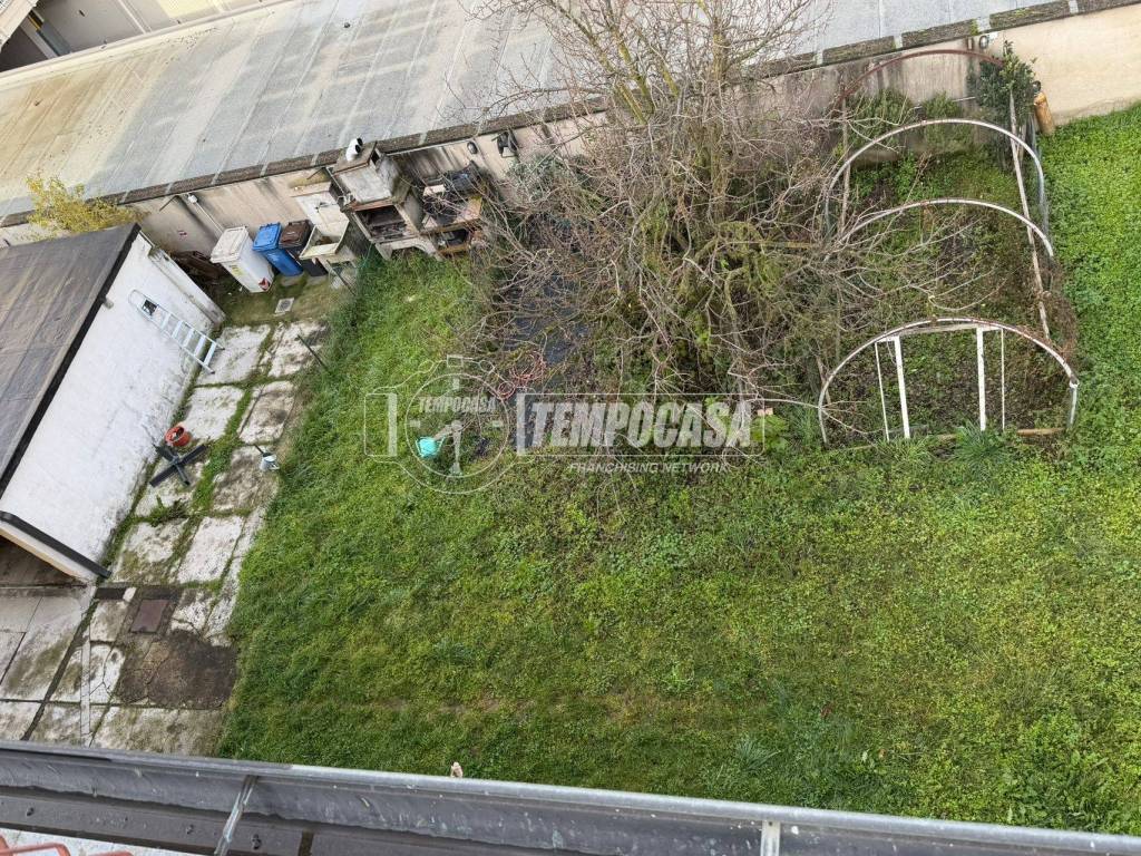 Attico / mansarda a Bareggio in Via Michelangelo Buonarroti 15 - Foto 5