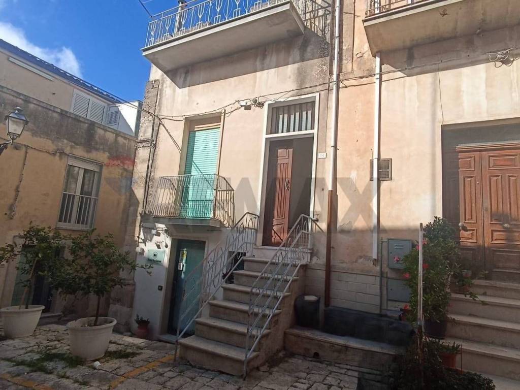 Casa indipendente a Chiaramonte gulfi in via terlato, 14 - Foto 2