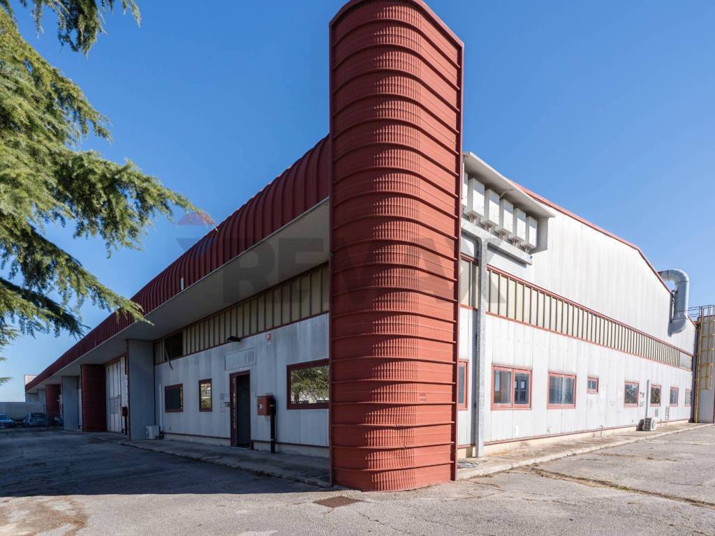 Immobile a Monte san vito in Via Dell'industria, 17 - Foto 3
