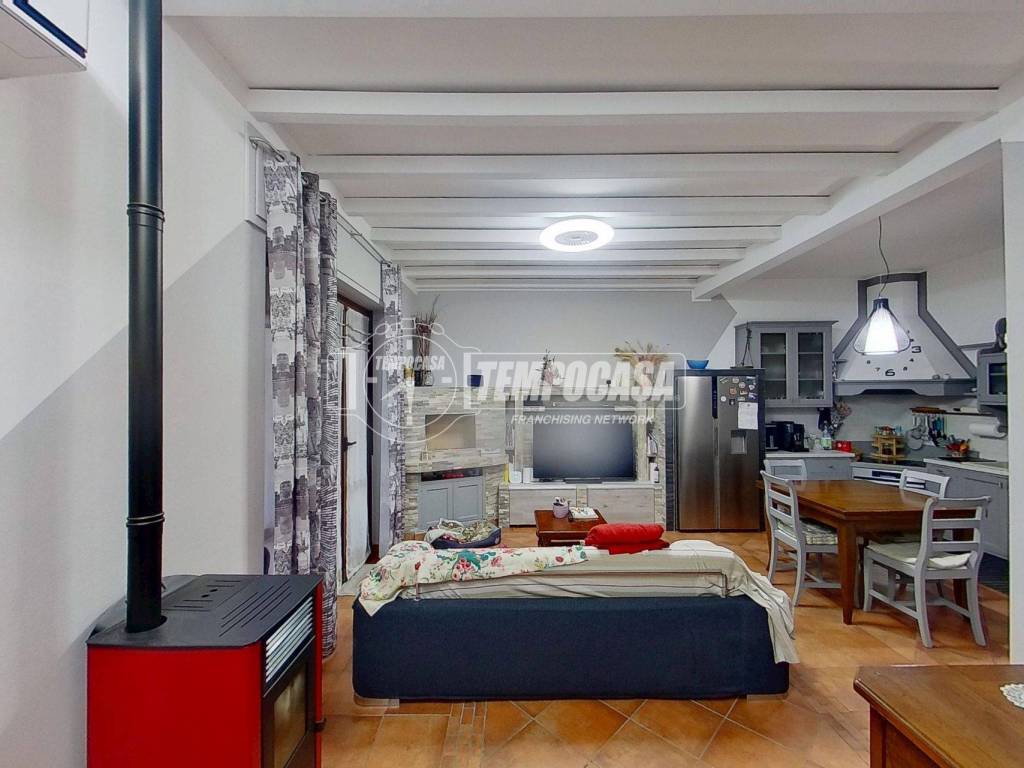 Appartamento a Cabiate in Via Giacomo Matteotti 29 - Foto 3