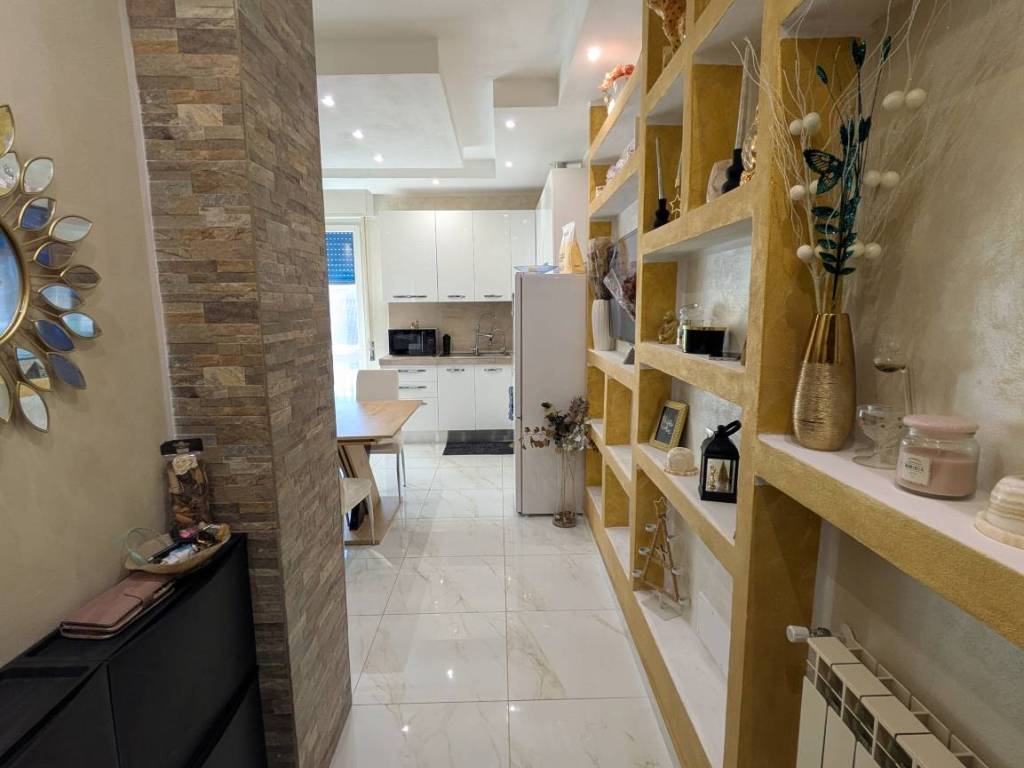 Appartamento a Castelletto sopra ticino in Via 25 Aprile - Foto 5