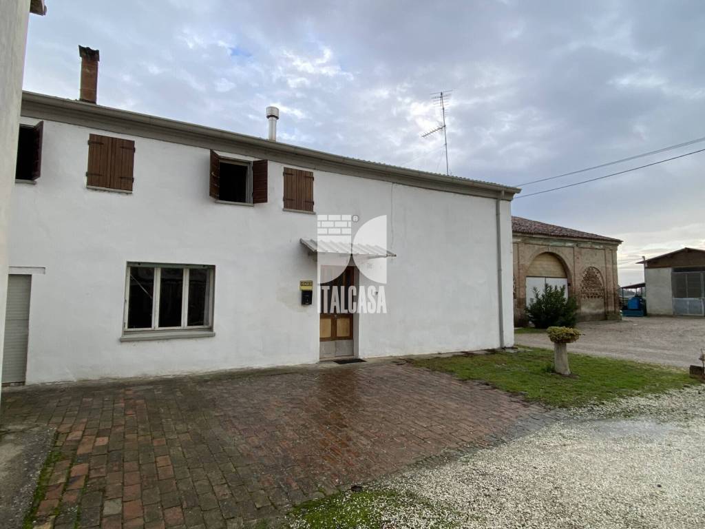 Villa a Roncoferraro in via Comandante Gulli - Foto 5