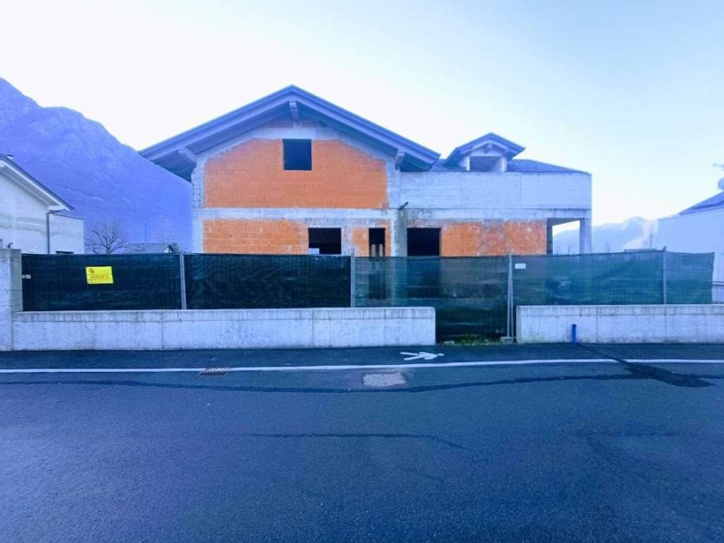 Villa a Domodossola in UBERTO GIROLA, N5 - Foto 2