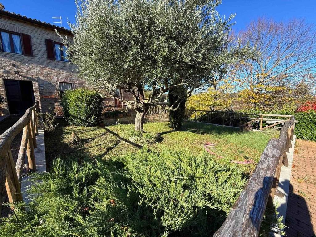 Appartamento a Urbino in Via Bocca Trabaria Ovest - Foto 3