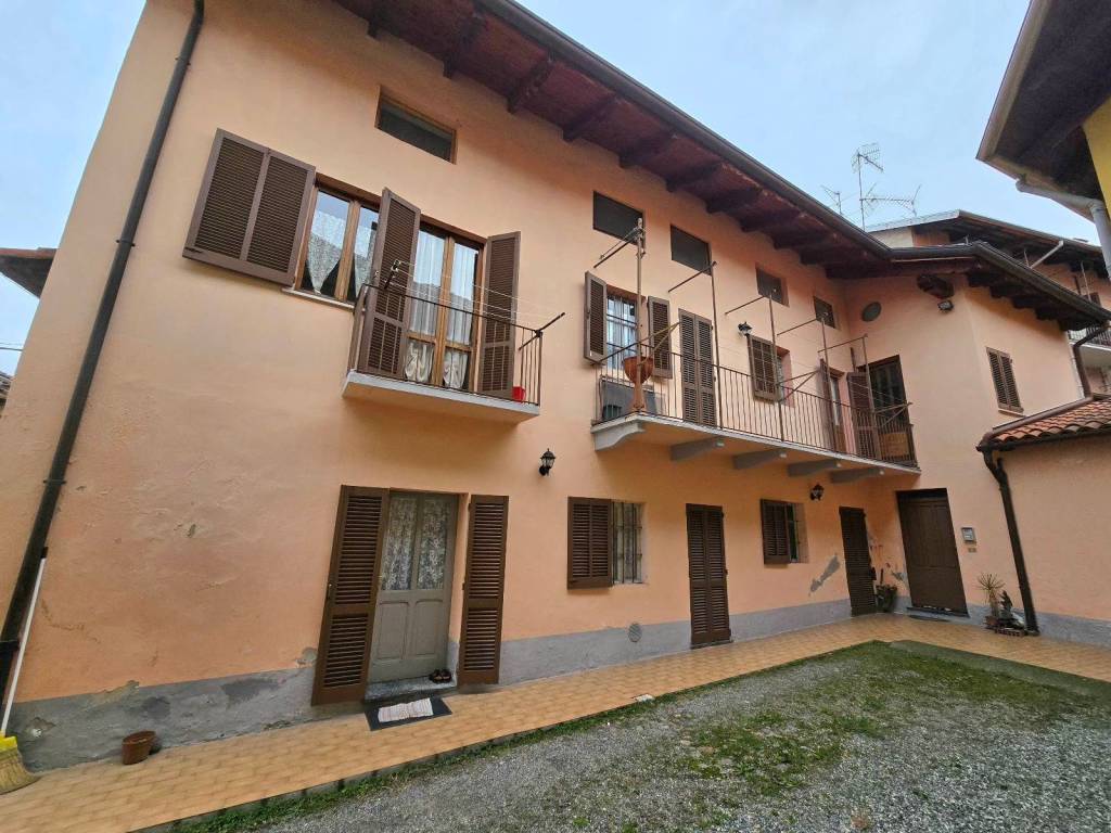 Casa indipendente a Gaglianico in via Cairoli, 15 - Foto 2