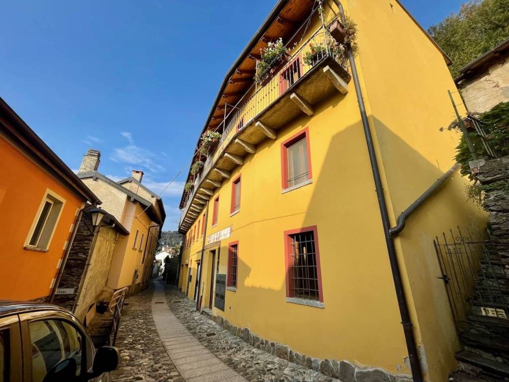 Appartamento a Cossogno in Via Terzoli, 22 - Foto 2