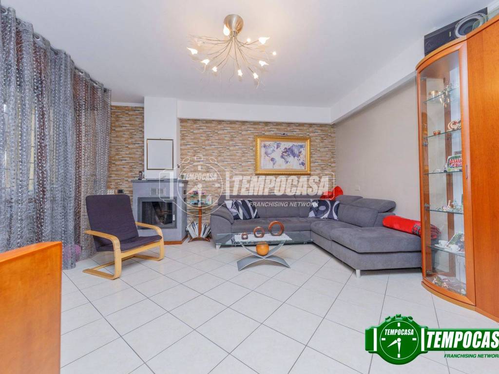 Appartamento a Gaggiano in Via Roggia Nuova - Foto 2