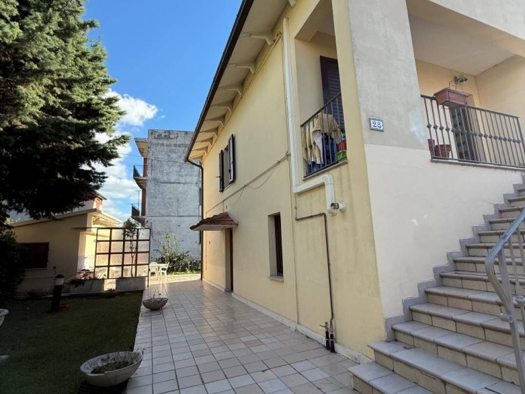 Villa a Civitanova marche in Via Argilofi, 28 - Foto 4