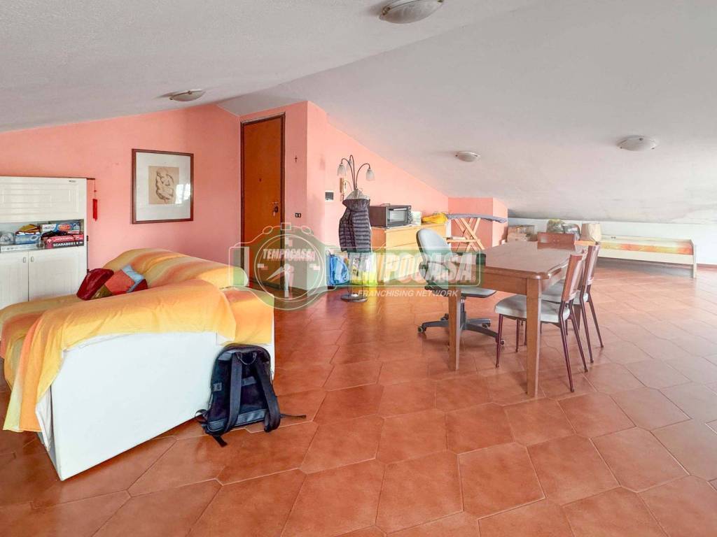 Appartamento a Anguillara sabazia in Via Carlo Alberto Dalla Chiesa - Foto 2