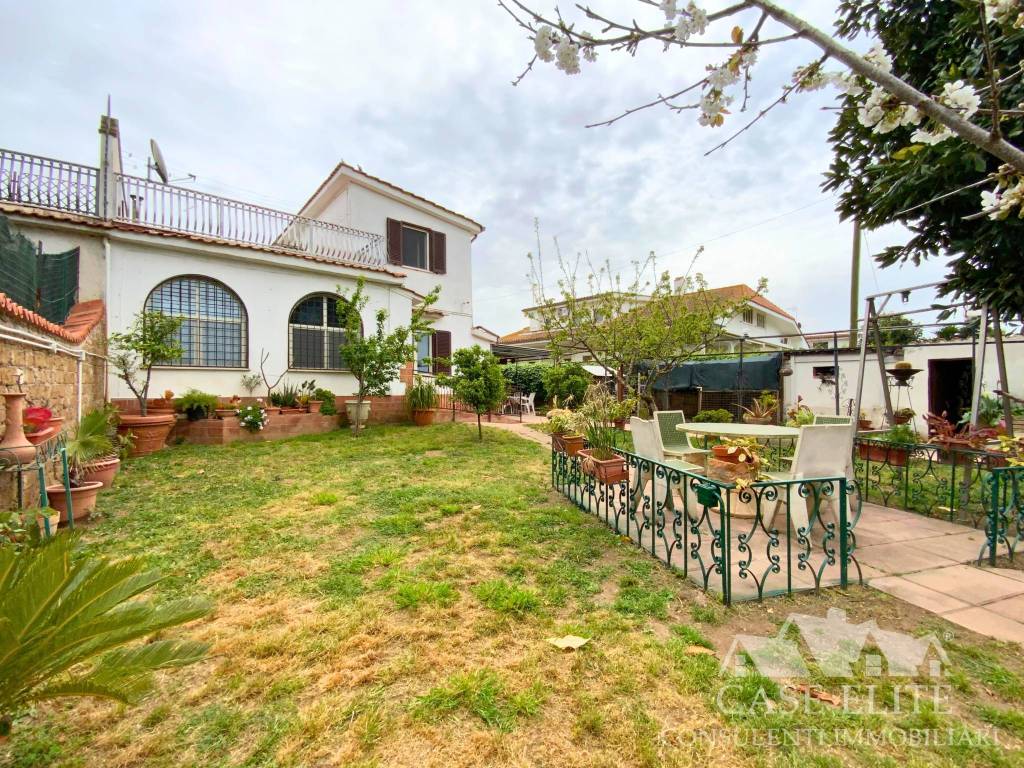 Villa a Ardea in Via Pratica di Mare - Foto 3