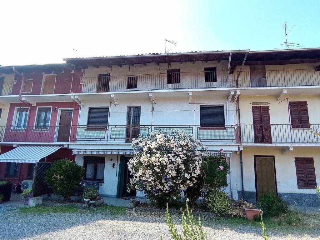 Casa indipendente a Bellinzago novarese - Foto 2