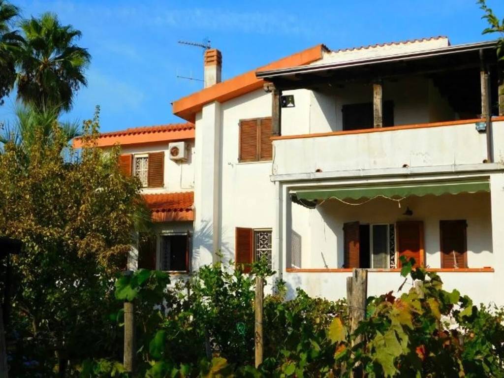 Villa a Isola di capo rizzuto in Villaggio Praialonga No Number - Foto 3