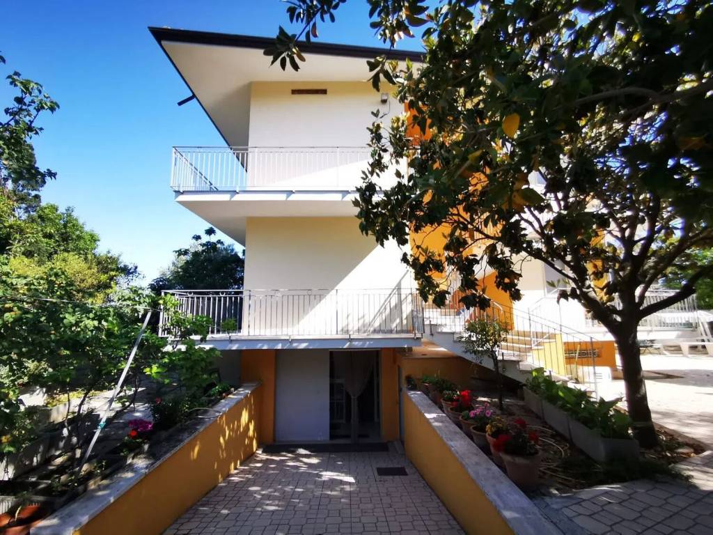 Villa a Crotone in Via Delle Conchiglie, 21 - Foto 3