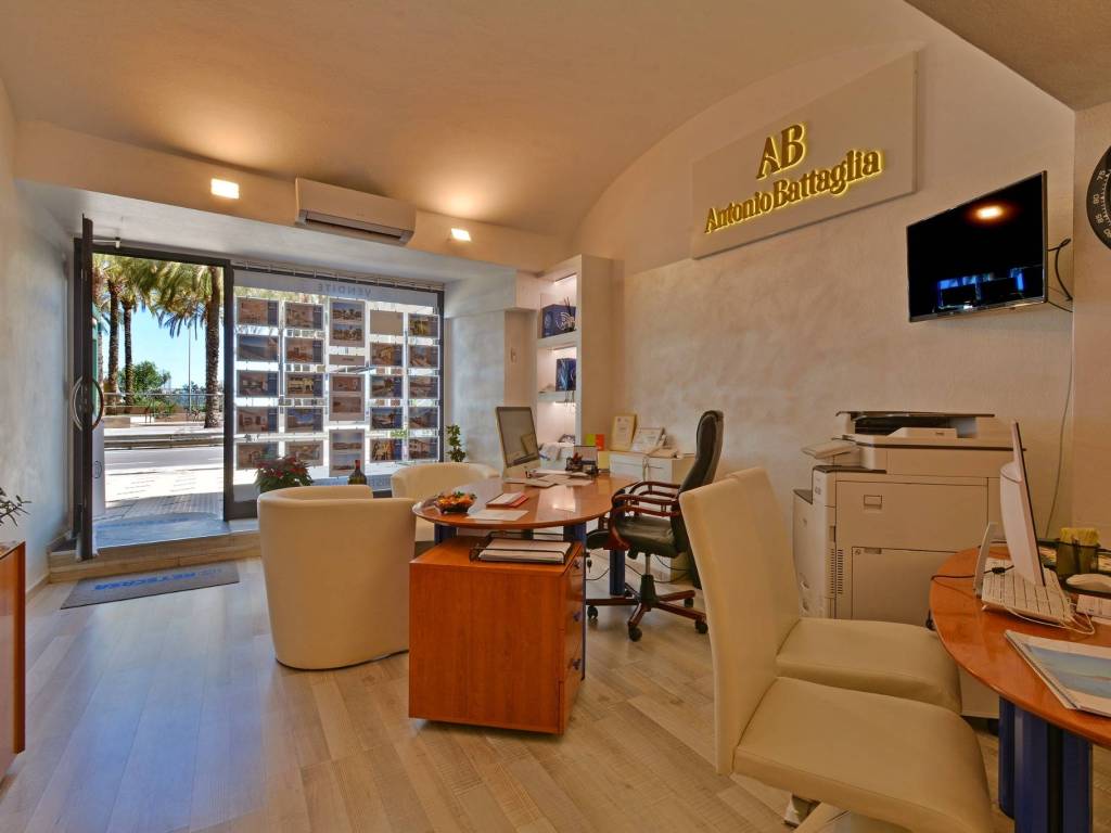 Box / garage a Loano in Via Monte Pasubio, 4 - Foto 5