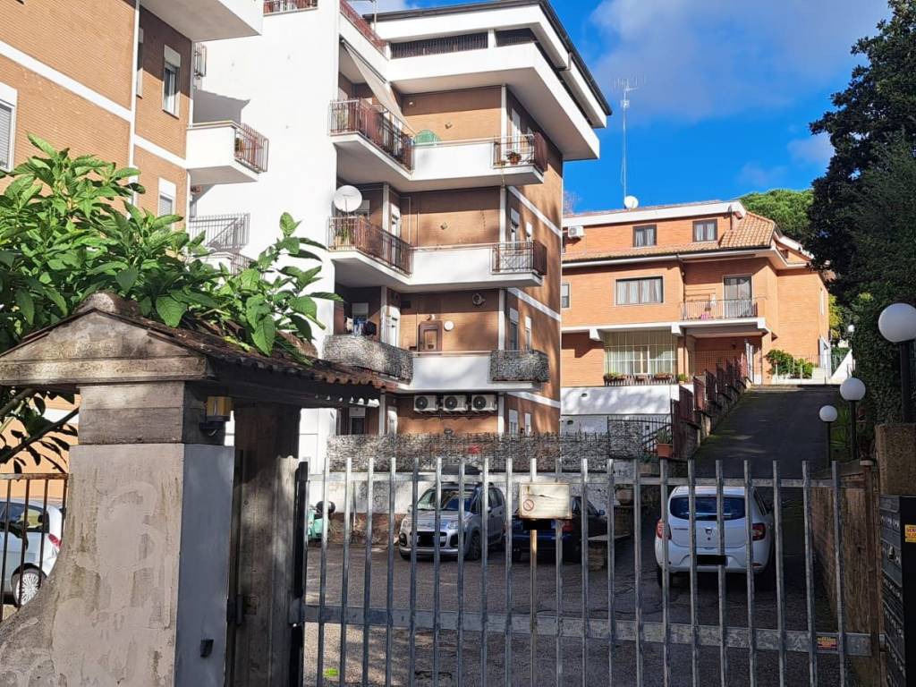 Box / garage a Genzano di roma in Via Salvatore Capogrossi - Foto 2