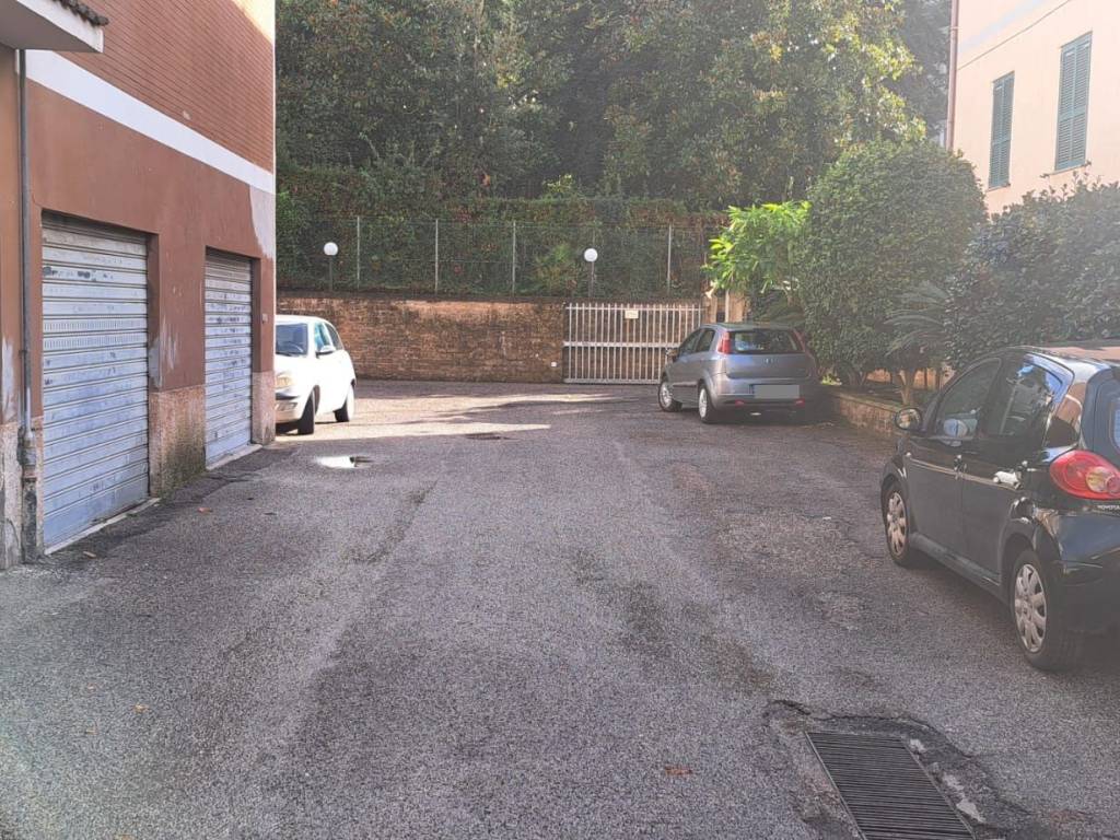 Box / garage a Genzano di roma in Via Salvatore Capogrossi - Foto 3